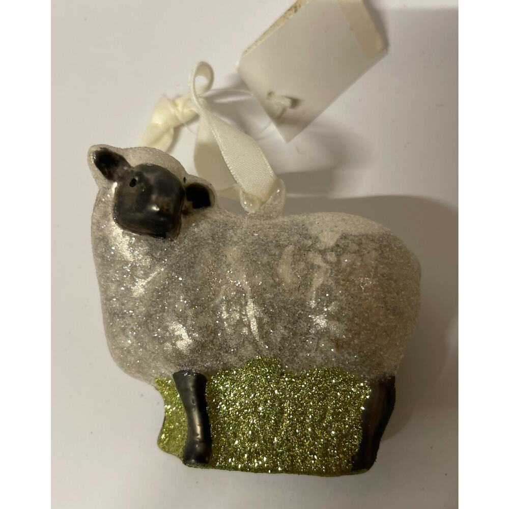 Beautiful Glass Cow and Sheep Christmas Ornaments. KK378 NEW - Picture 3 of 3